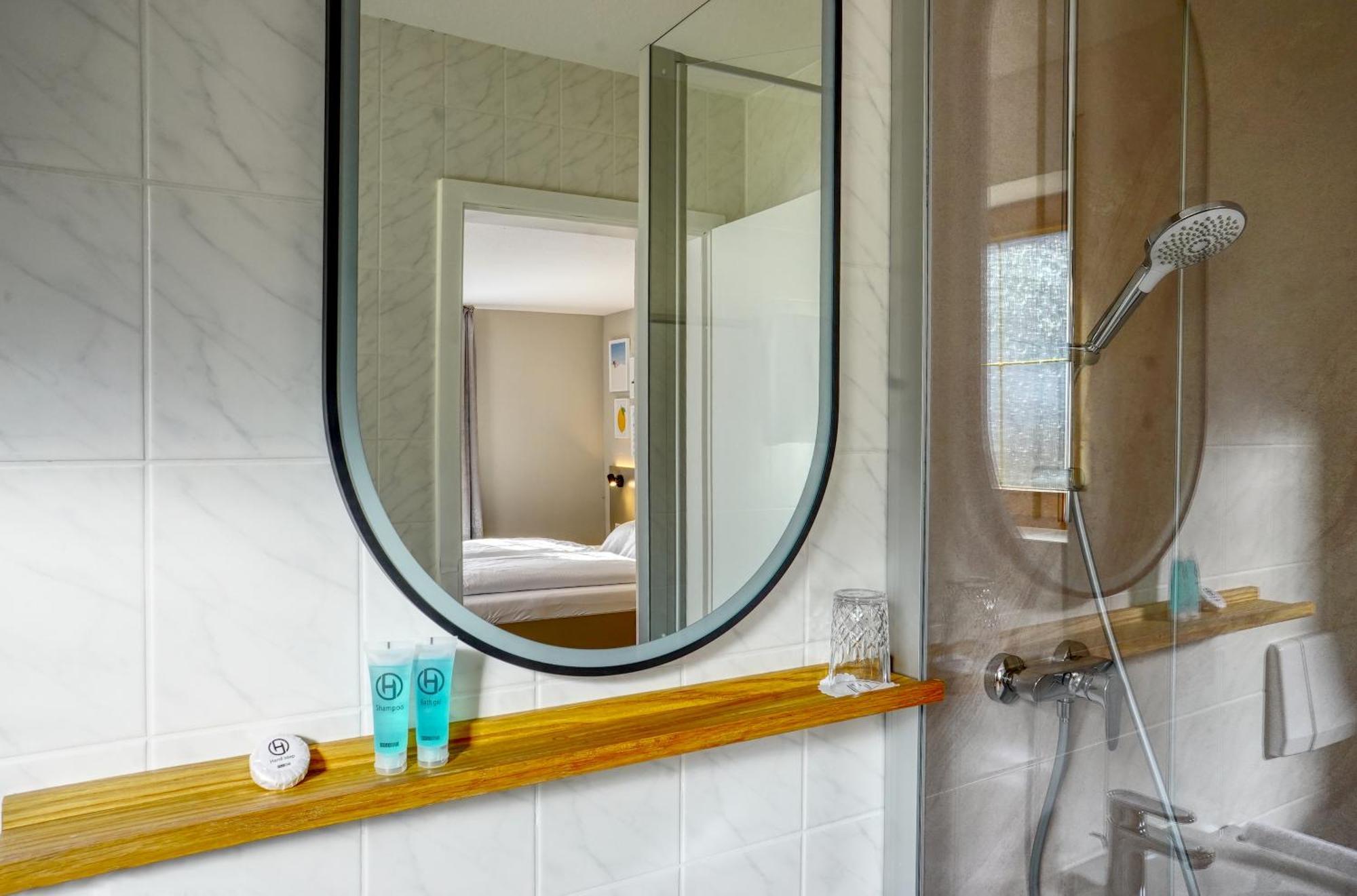 Hotel Marktliege Erolzheim ภายนอก รูปภาพ